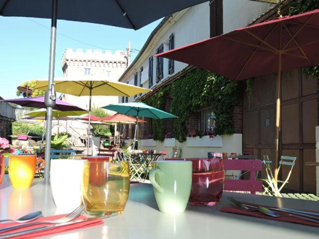 L Auberge Du Lion D Or Nanteuil-sur-Marne Екстериор снимка