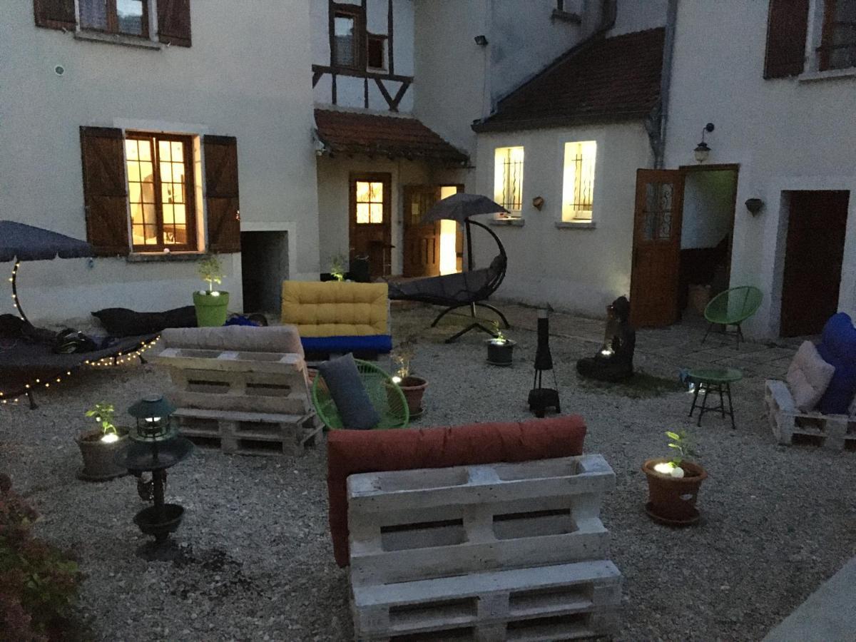 L Auberge Du Lion D Or Nanteuil-sur-Marne Екстериор снимка