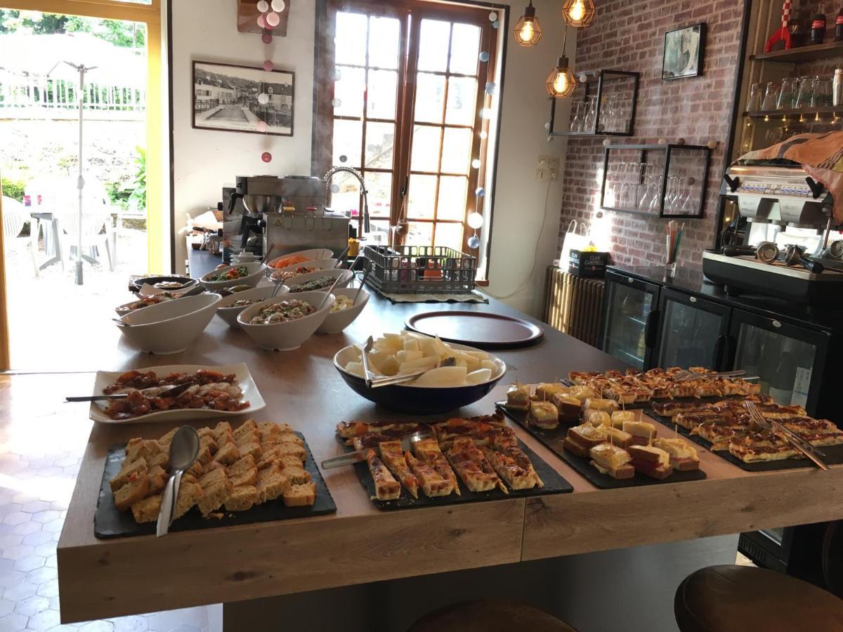 L Auberge Du Lion D Or Nanteuil-sur-Marne Екстериор снимка
