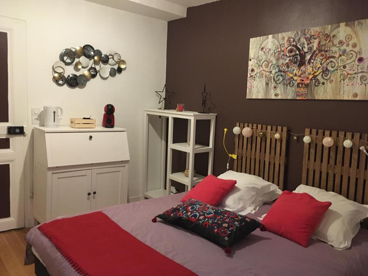 L Auberge Du Lion D Or Nanteuil-sur-Marne Екстериор снимка