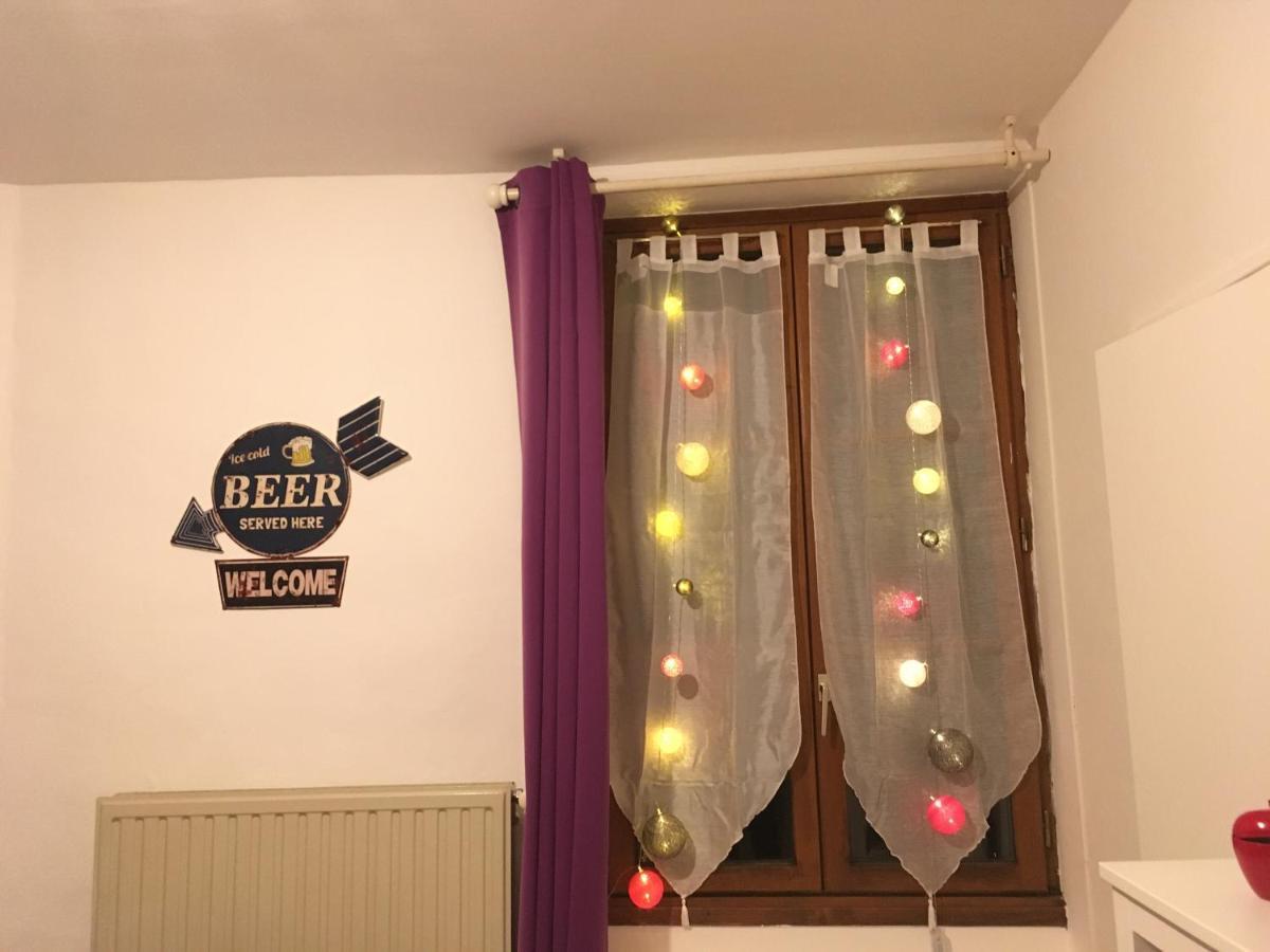 L Auberge Du Lion D Or Nanteuil-sur-Marne Екстериор снимка