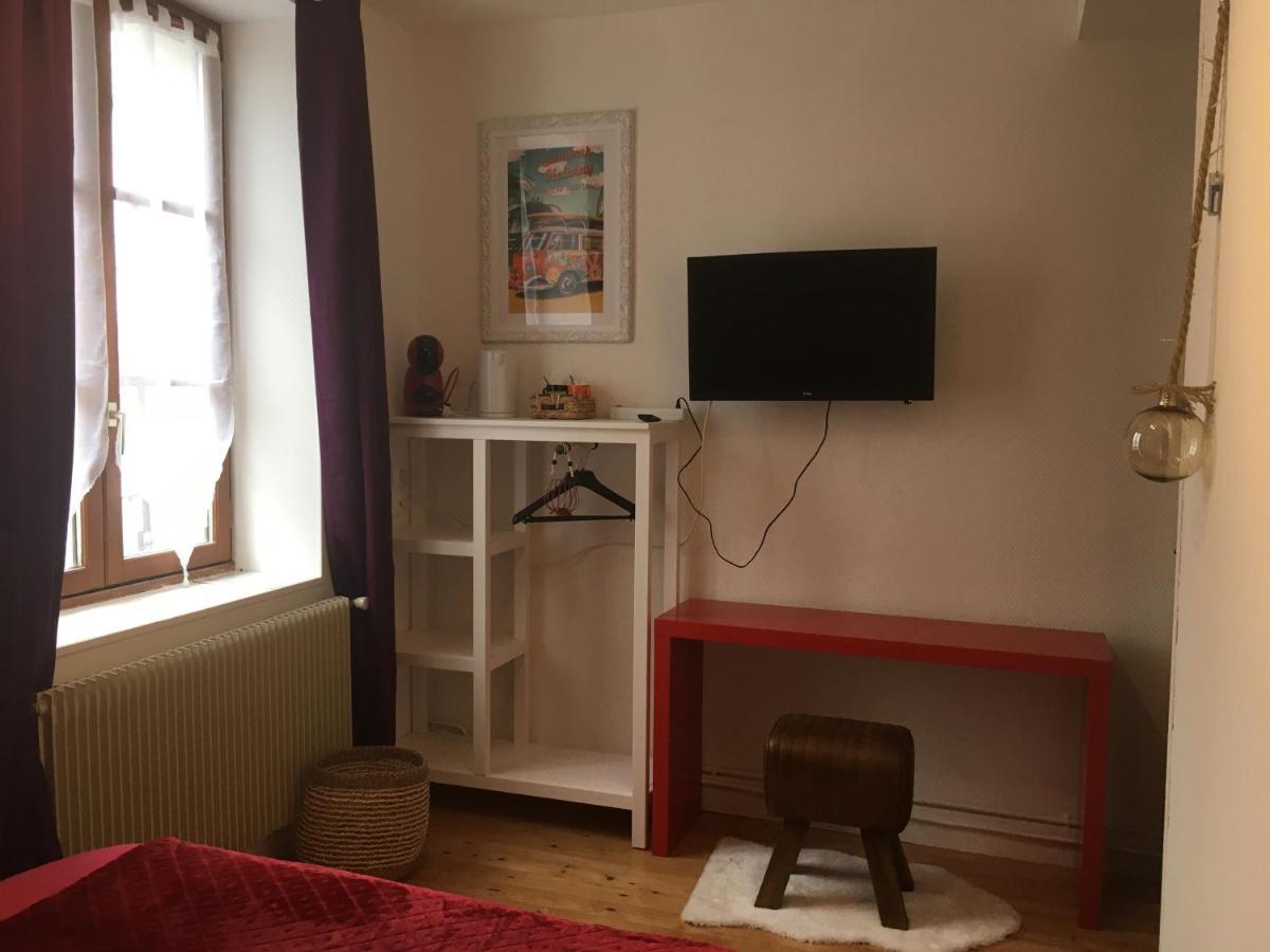L Auberge Du Lion D Or Nanteuil-sur-Marne Екстериор снимка