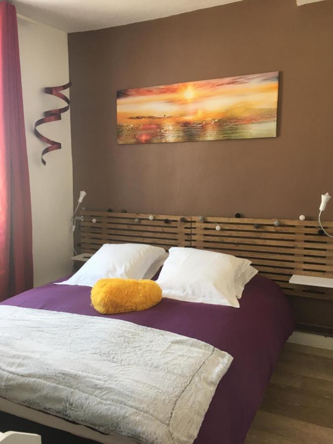 L Auberge Du Lion D Or Nanteuil-sur-Marne Екстериор снимка